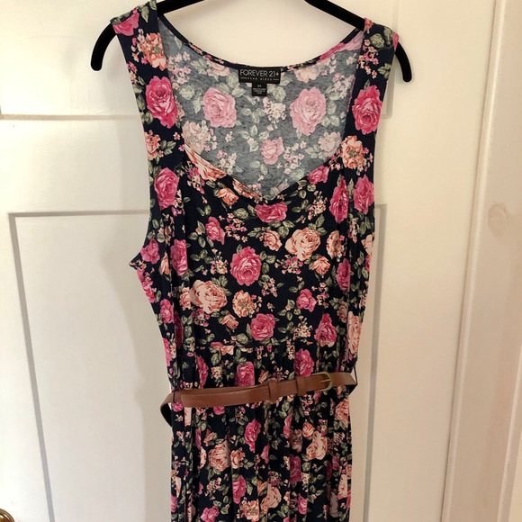 Forever 21 Dresses & Skirts - Forever 21 Navy Floral Dress + Brown Belt
